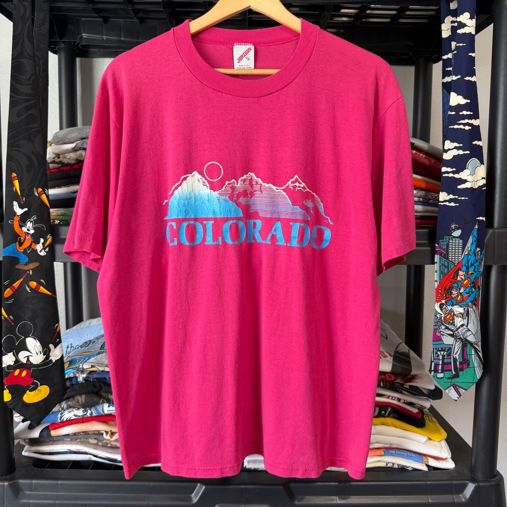 Vintage Pink Colorado Mountain Graphic T-Shirt XL